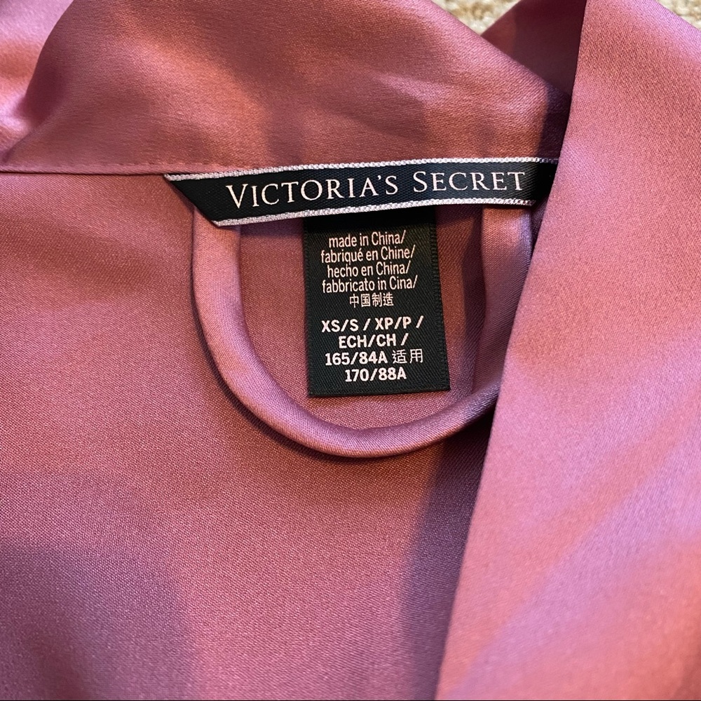 Victoria’s Secret Robe - Picture 3 of 7